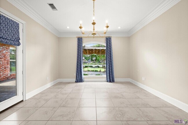 Building Photo - 19537 S Harrells Ferry Rd