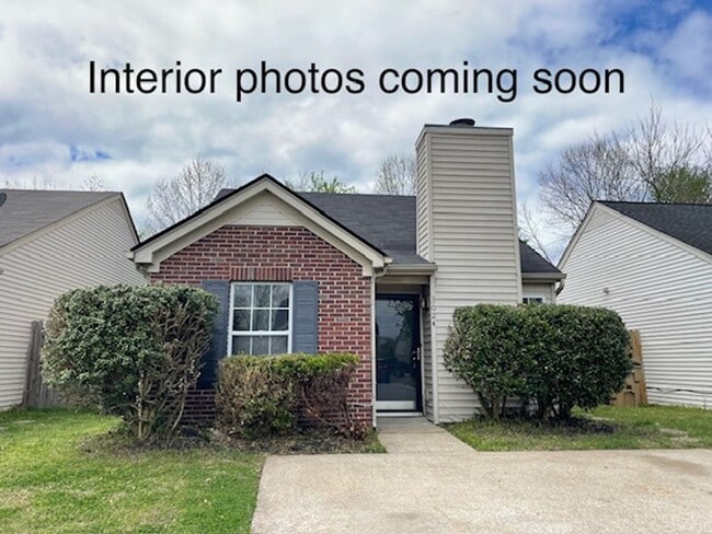 Primary Photo - Month-to-Month Lease Available – 2 Bed / 1...
