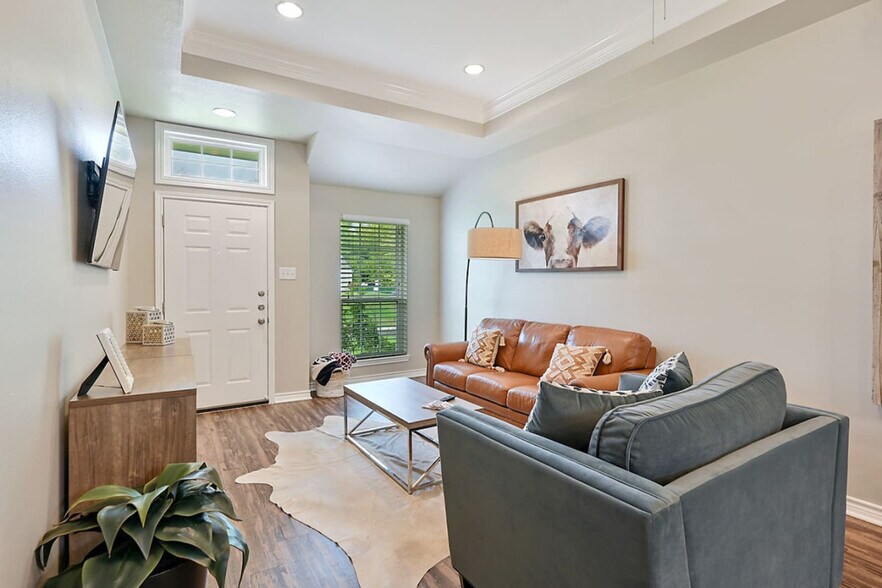 Building Photo - 103 Winter Park