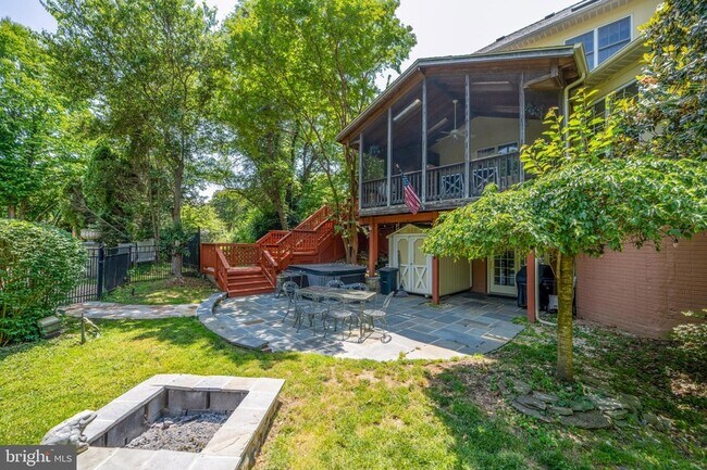 Building Photo - 1115 Amanda Dr