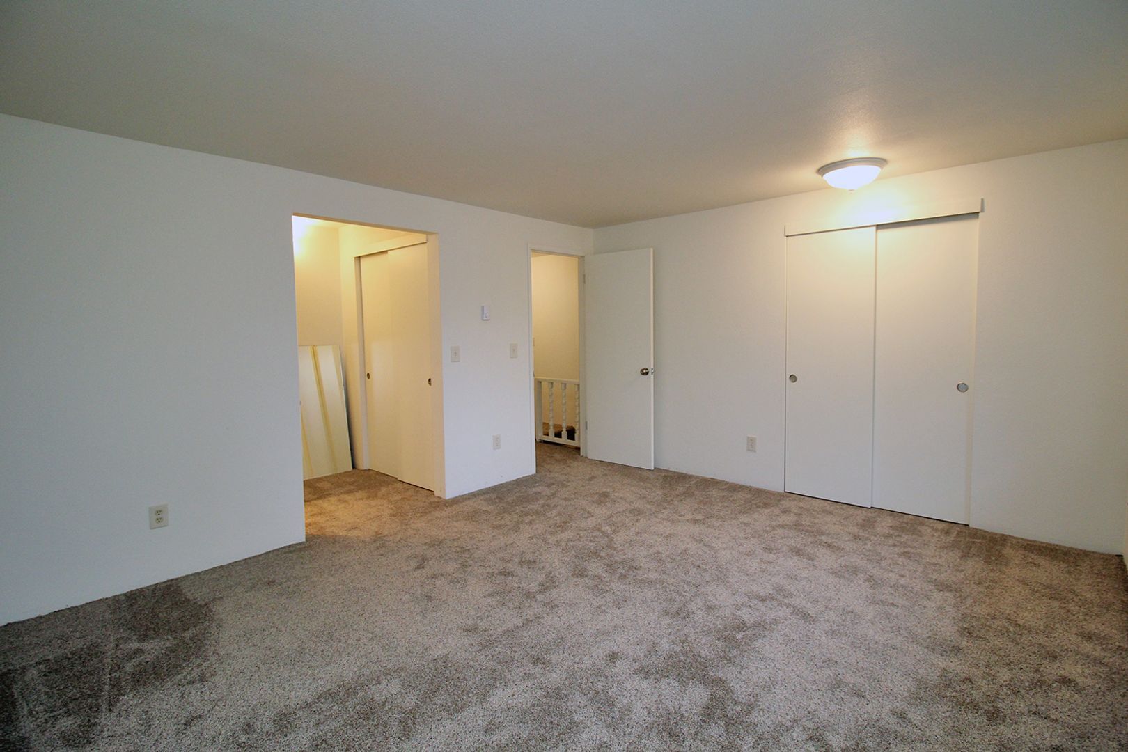 Building Photo - 2658-2658 SE 125th Ave