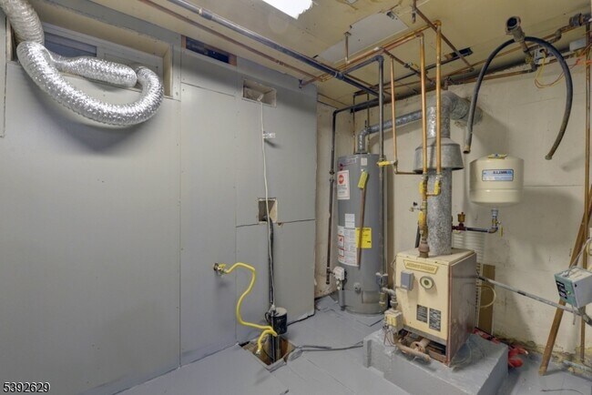 Building Photo - 29 Winifred Dr