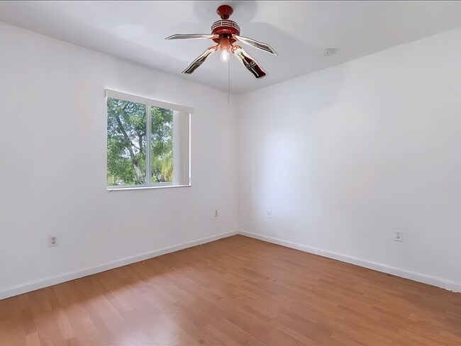 Building Photo - 2658 SW 83rd Terrace