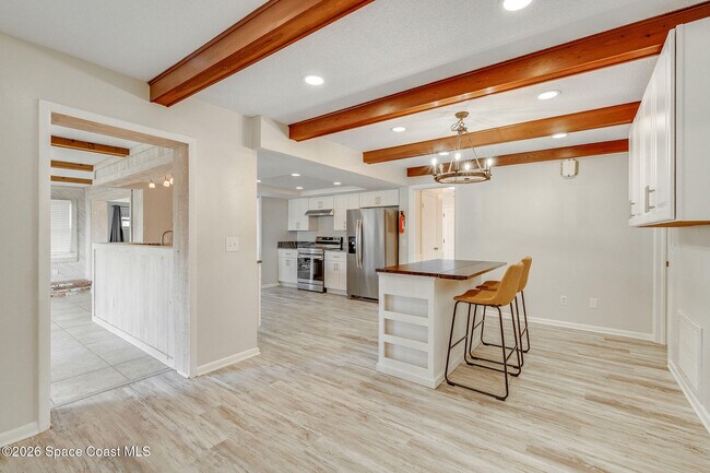 Building Photo - 490 Park Ave