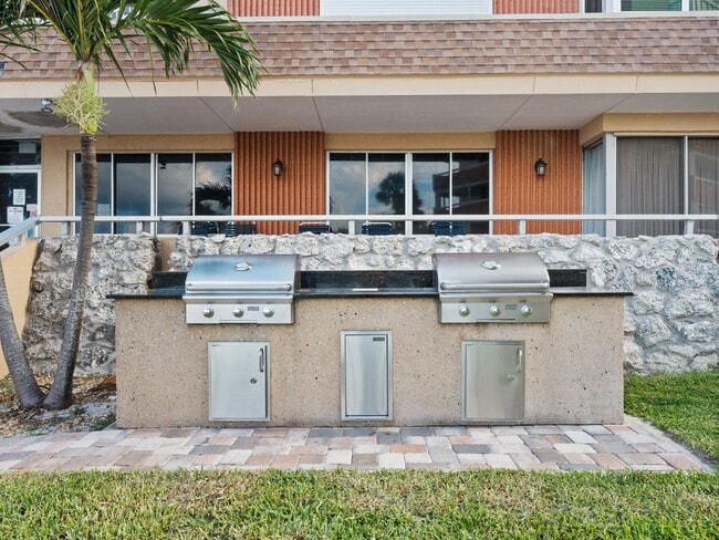 Building Photo - 17920 Gulf Blvd