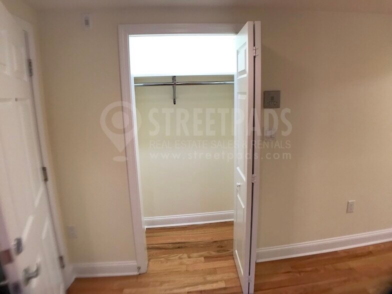 Building Photo - 3 Chauncy St