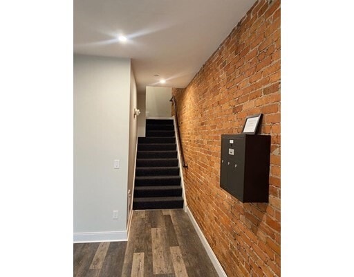 Building Photo - 4 Mount Vernon St