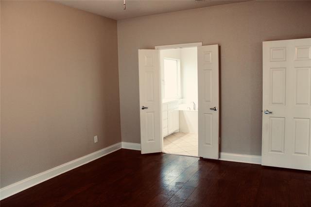 Building Photo - 10240 Los Barros Trail