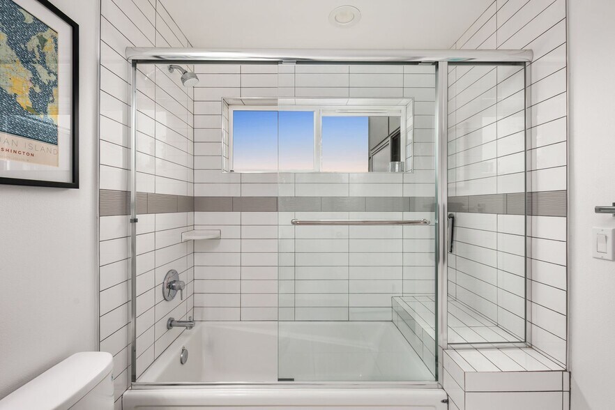 Building Photo - 4726 S Juneau St