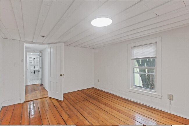 Bedroom1 - 9 Wyatt St