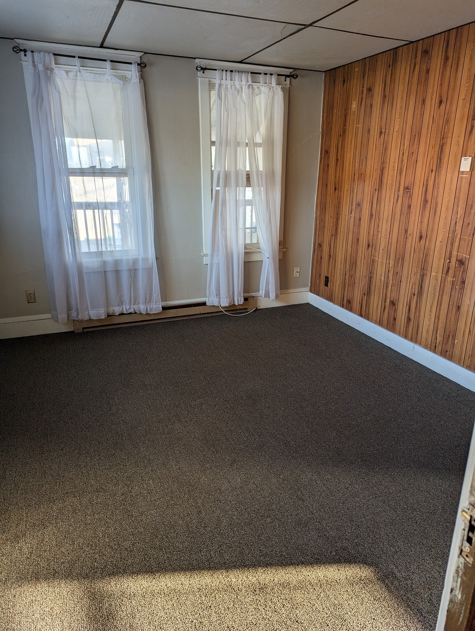 Living Room - 807 W College Ave