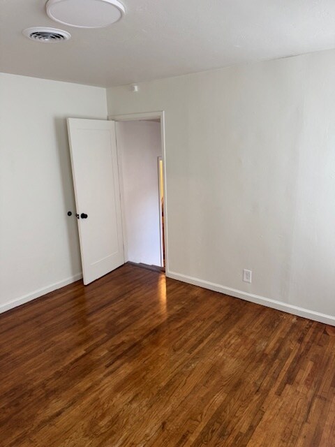 Building Photo - 2230 Alta Vista Dr