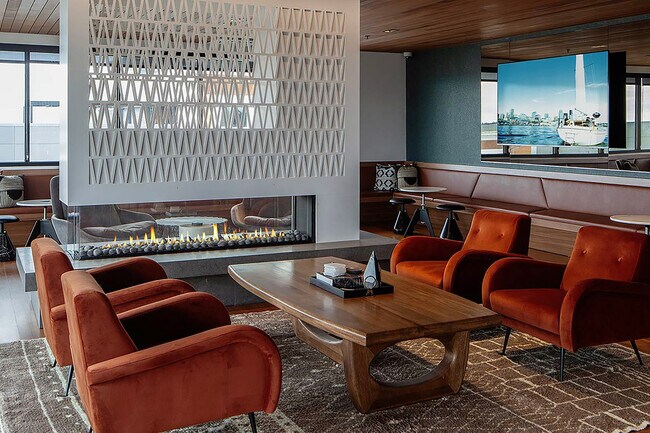 Building Photo - 120 Broadway-SI FL3-ID541