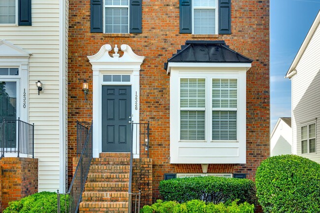 Building Photo - Fantastic Townhome in STEELE CREEK area!