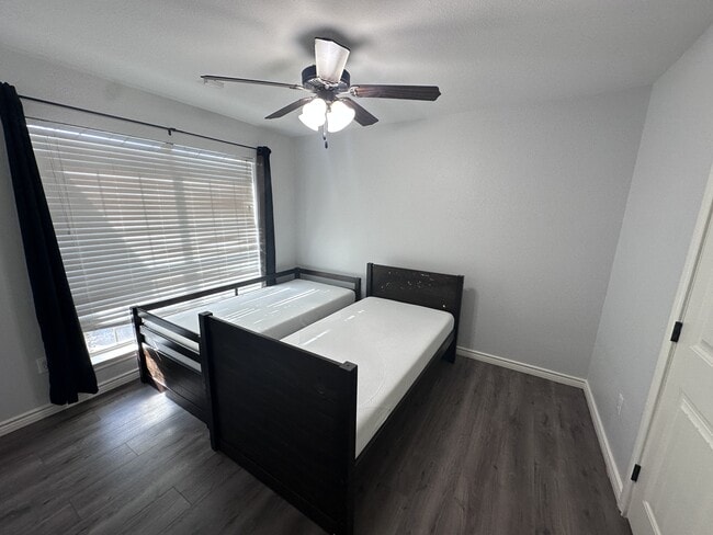 Building Photo - 3614 Canadian St