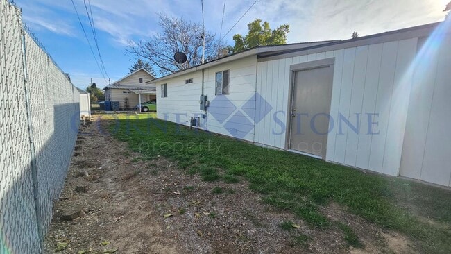 Building Photo - Fantastic Updated Home in Nampa!