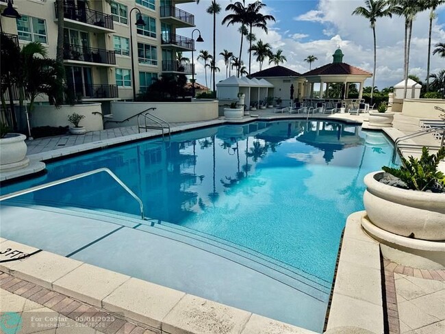 Building Photo - 610 W Las Olas Blvd