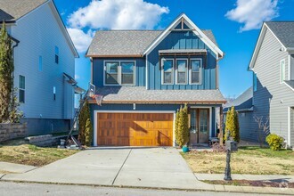 Building Photo - 3 bedroom home in North Shore