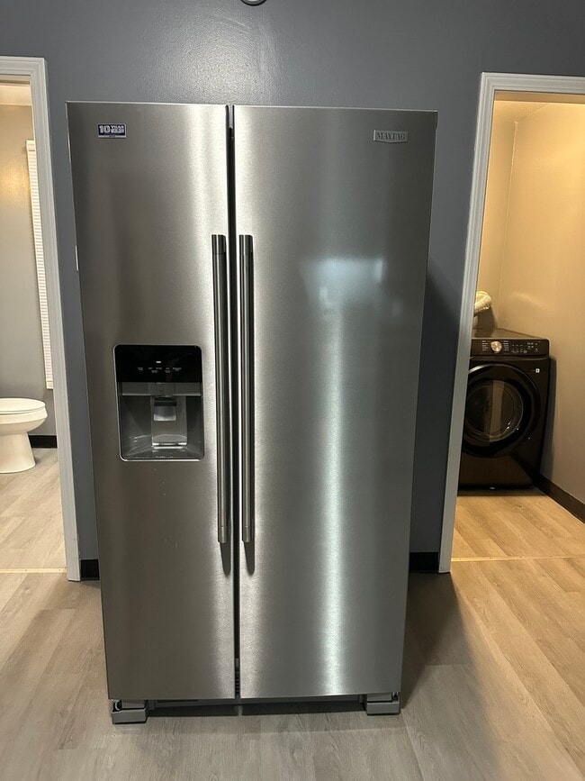 Building Photo - 1231 11th Ave