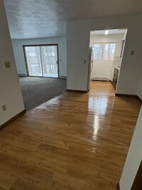 Building Photo - 624 Garrison Rd