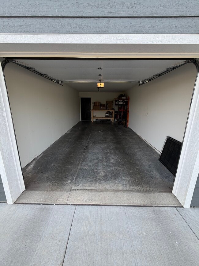 Building Photo - Greenfield Estates