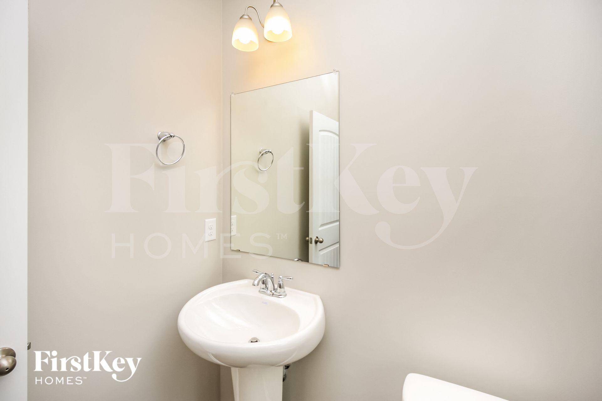 Building Photo - 4000 Park Crossings Dr