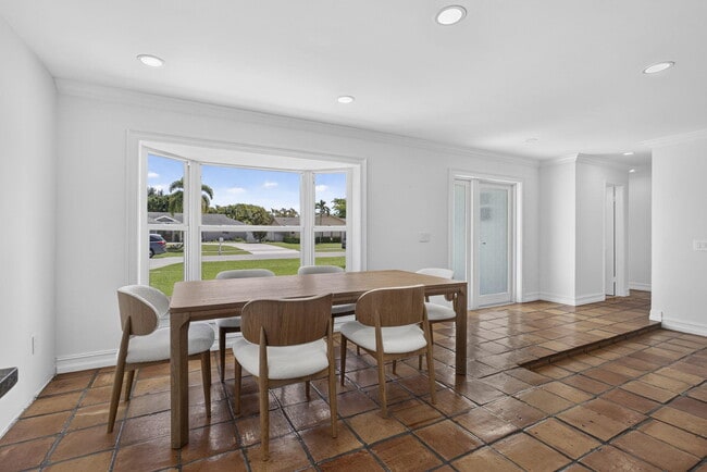Building Photo - 11760 Inverness Cir
