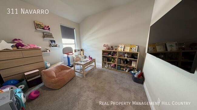 Building Photo - 311 Navarro-
