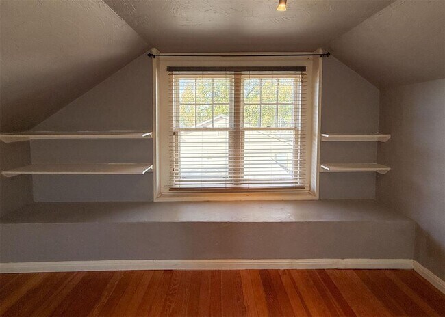 Building Photo - 2341 NW 37th St