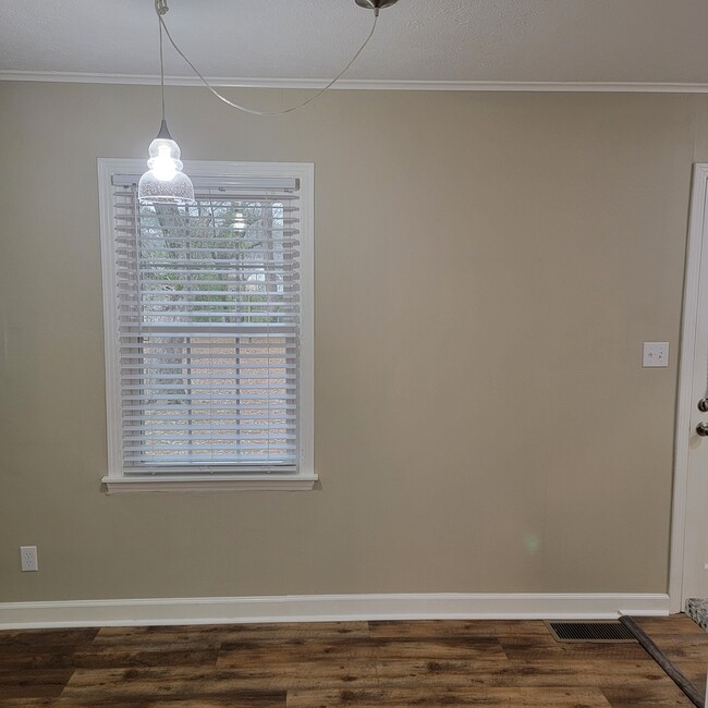 BREAKFAST AREA - 36 Franwood Dr