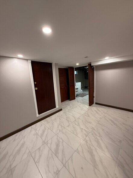 Building Photo - 118 Neshaminy Rd