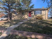 Building Photo - Charming Three-Bedroom Ranch Home in Prime...