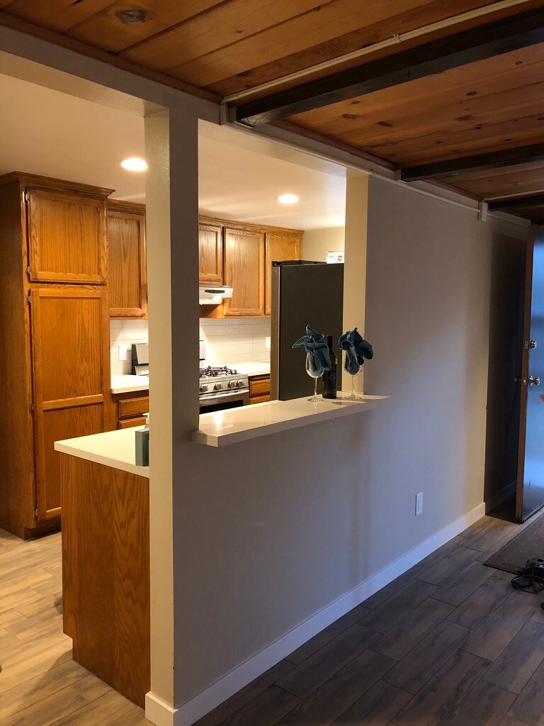 Kitchen from LR - 828 Bayview Dr
