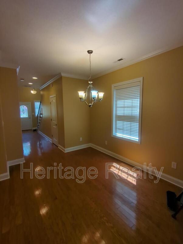 Building Photo - 655 Yorkland Way