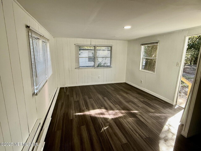 Building Photo - 1511 S Palm Ave