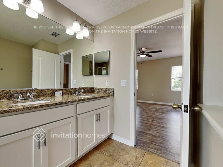 Building Photo - 1638 Plantation Pointe Dr