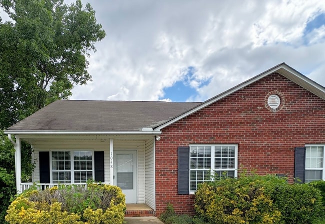 Primary Photo - This spacious 2-bedroom, 2-bathroom duplex