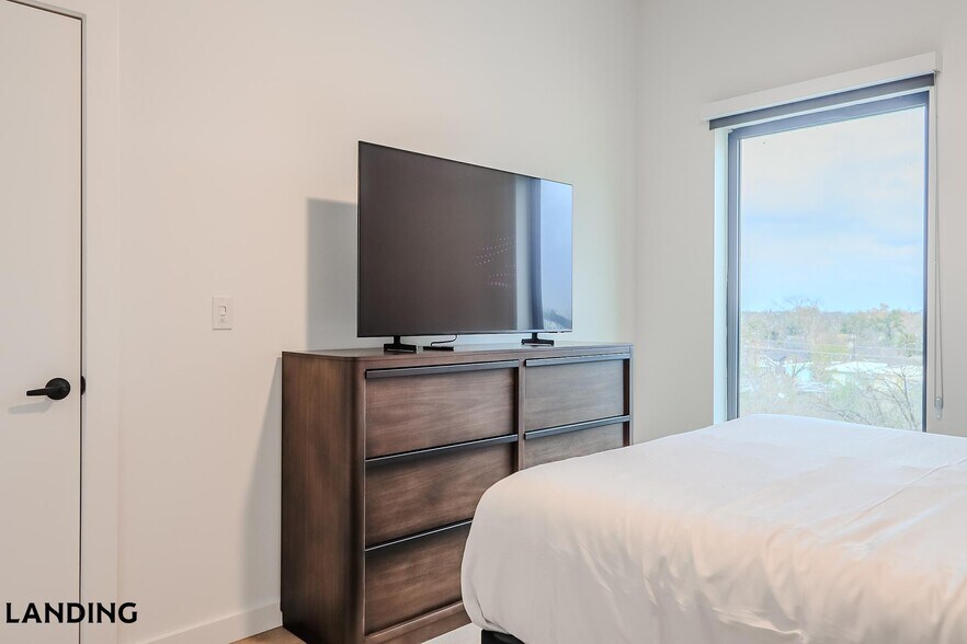 Building Photo - 2623 Keene St