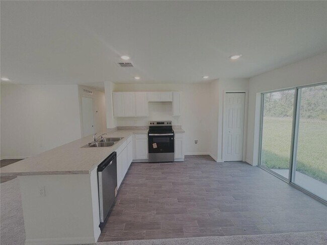 Building Photo - 3040 SW 168th Loop