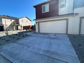 Building Photo - $500 MOVE IN SPECIAL OFF FIRST MONTHS RENT