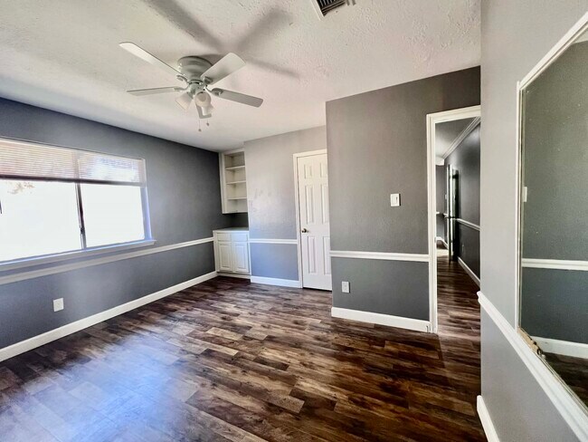 Building Photo - 19514 Azalea Valley Dr