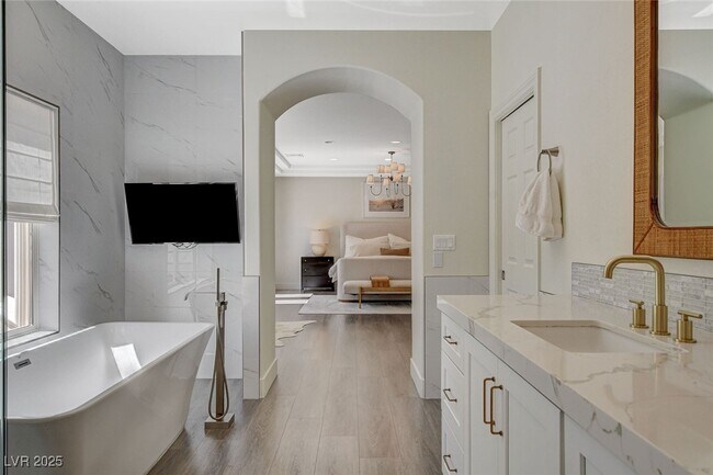 Building Photo - 1266 Imperia Dr