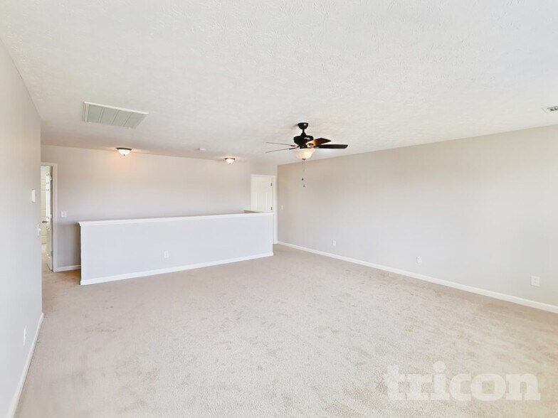 Building Photo - 6429 Sunnywood Dr
