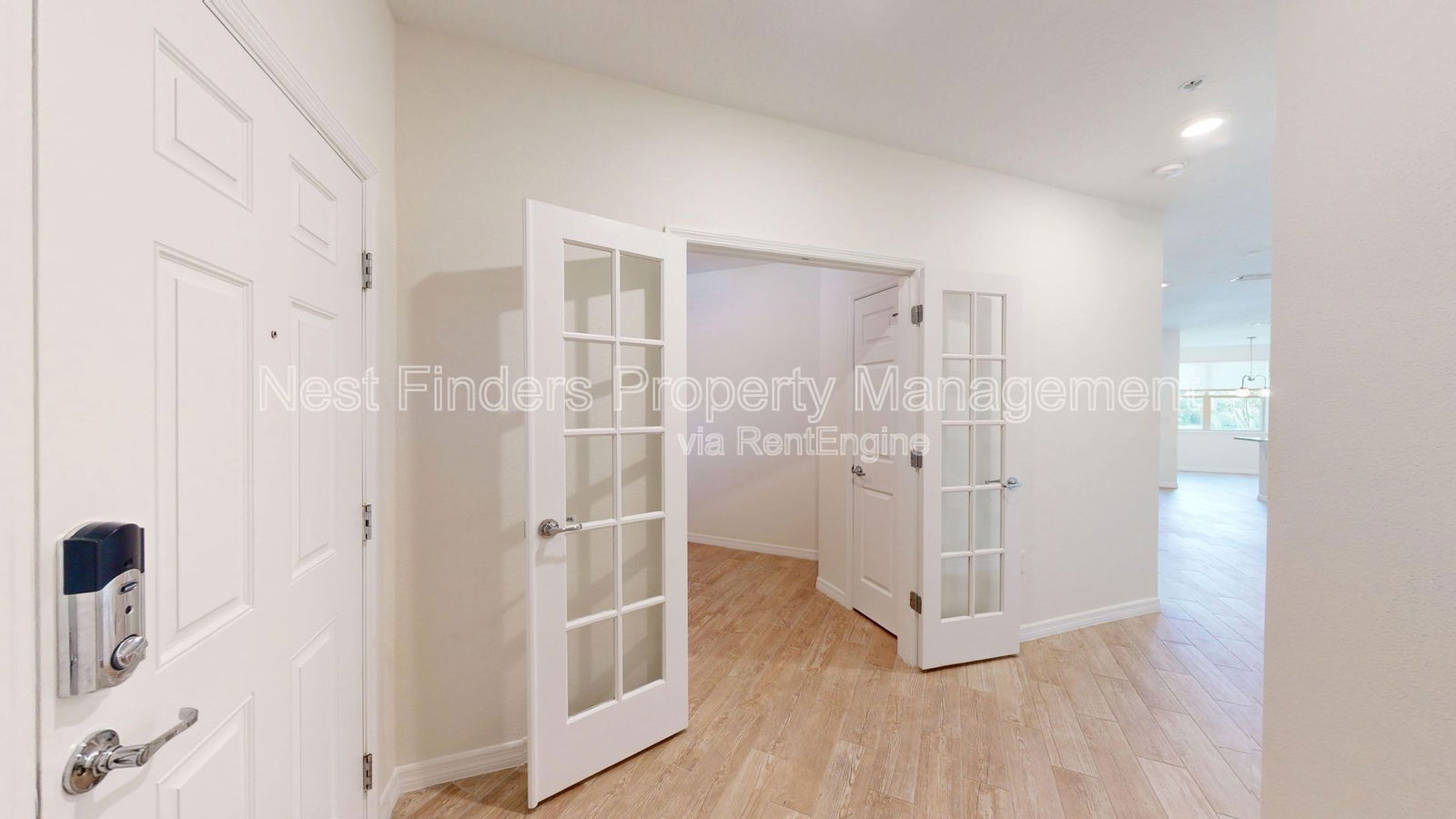 Building Photo - 585 Orchard Pass Ave