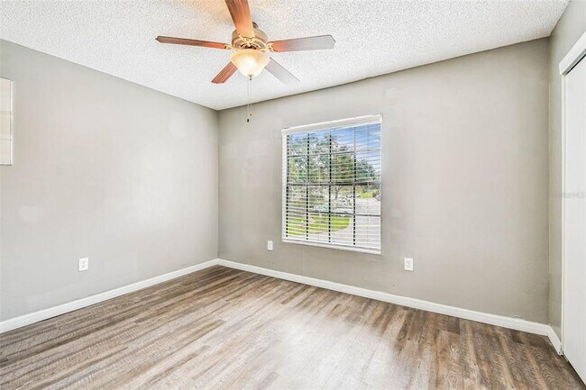 Building Photo - 103 Brigadoon Dr