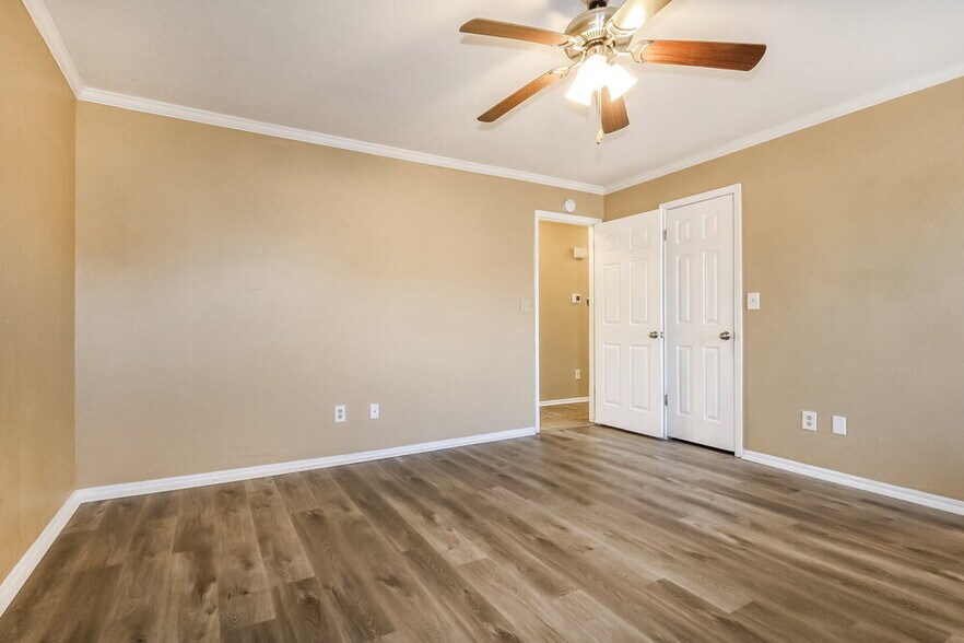 Building Photo - 2135 Jazzman Dr