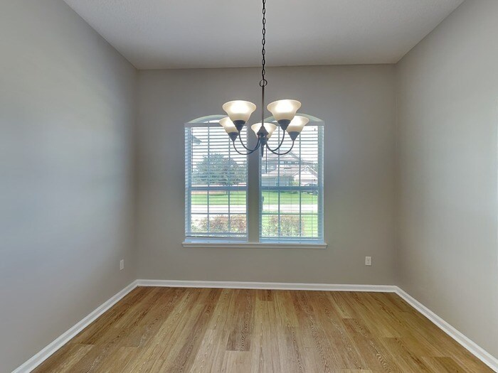 Building Photo - 244 Bridgeport Ln