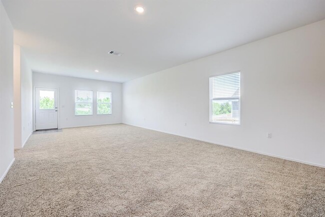 Building Photo - 2817 Dezmond Diamond Ct