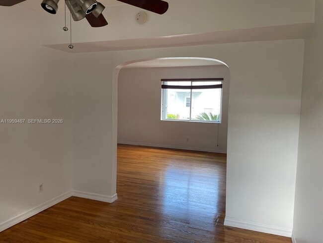 Building Photo - 530 SW 10th St