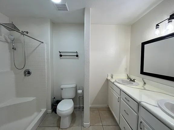 Building Photo - Welcome to your next home in Desert Hot Springs a beautifully maintained and recently renovated 3...